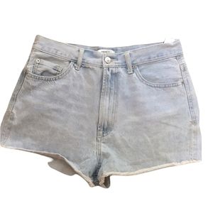 Light wash denim shorts forever 21